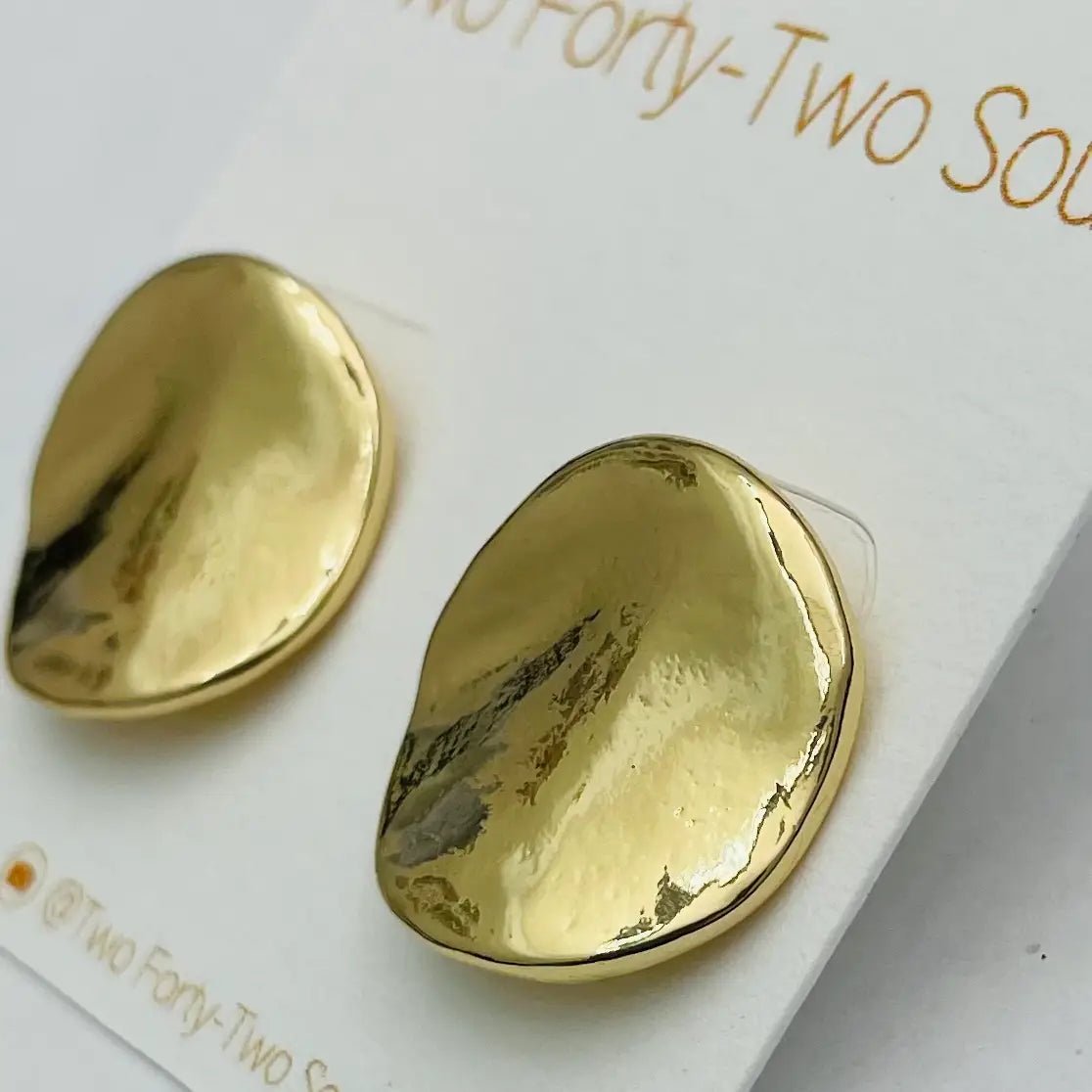 Basic Gold Post Earrings