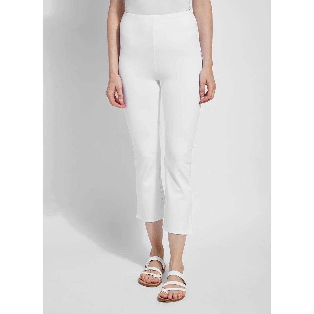 Lysee' Cropped Kick Flare White