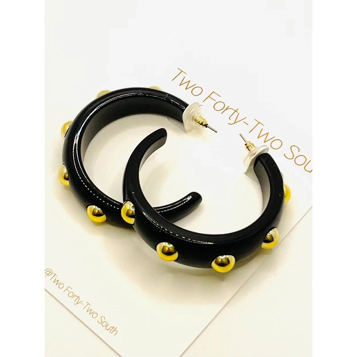 Acrylic Hoop W/Gold Stud Black